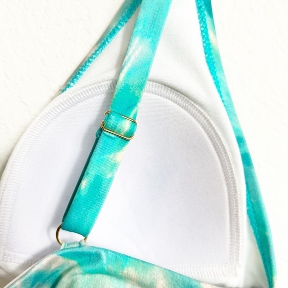 Calmed by Johnny Was Blue Multicolor Adjustable Bikini Top Size Medium New - Picture 4 of 7